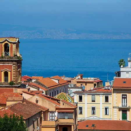 Apartamento Apartment In Sorrento Near Piazza Tasso *