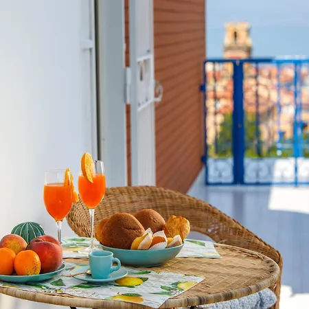Apartment In Sorrento Near Piazza Tasso Apartamento Península Sorrentina